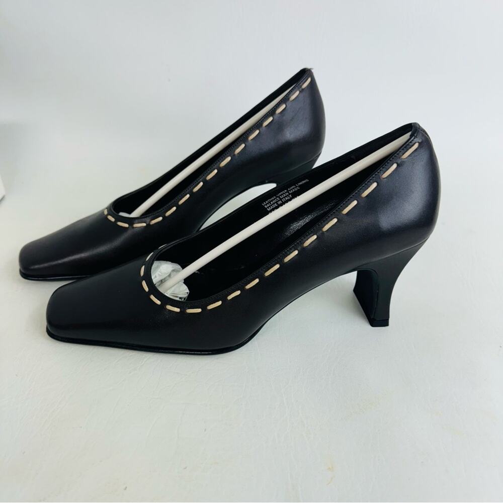 Eddie Bauer Pumps Heels‎ Dark Brown Leather Squared Toe Slip On Shoes Size 7M - Picture 2 of 12